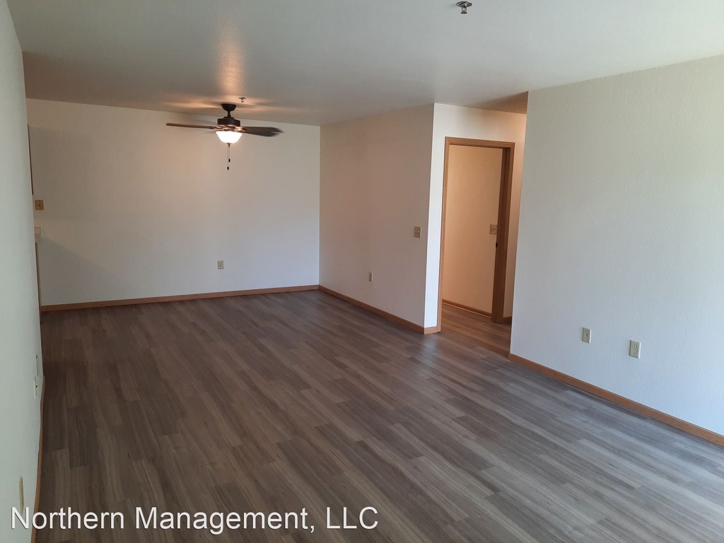 703 717 Carol Street - Photo 1