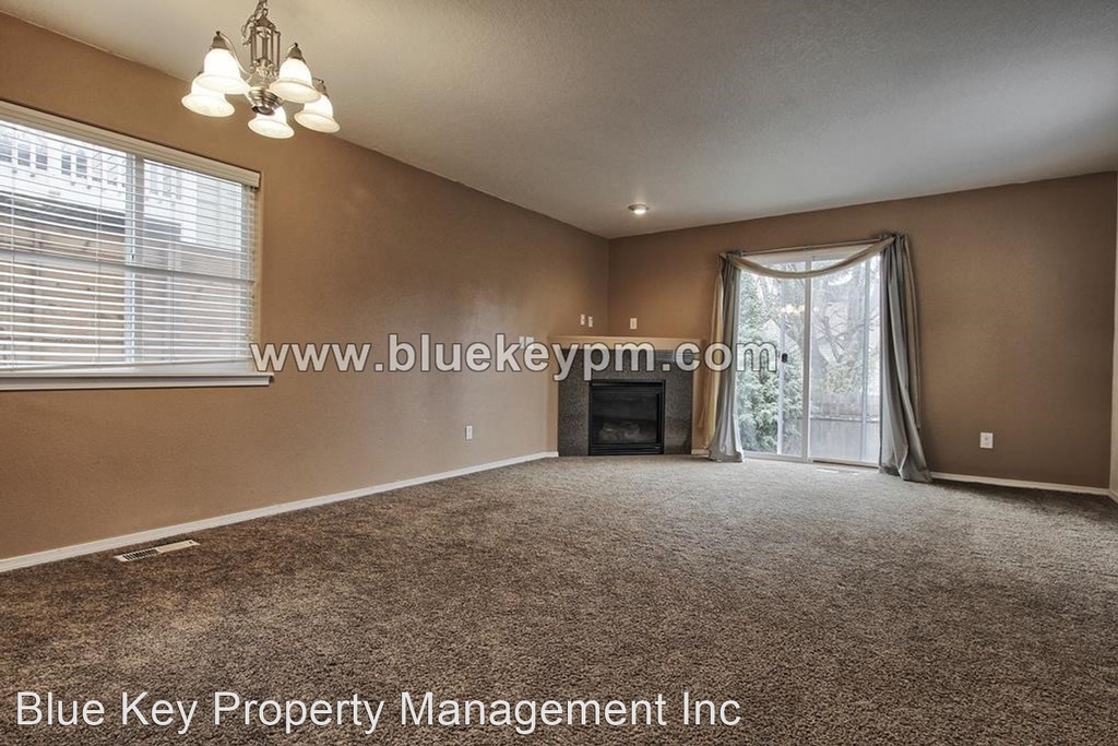 5810 Ne 23rd Avenue - Photo 1