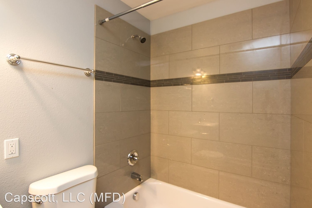 2722 Sw Spring Garden St., Apt 17 - Photo 6