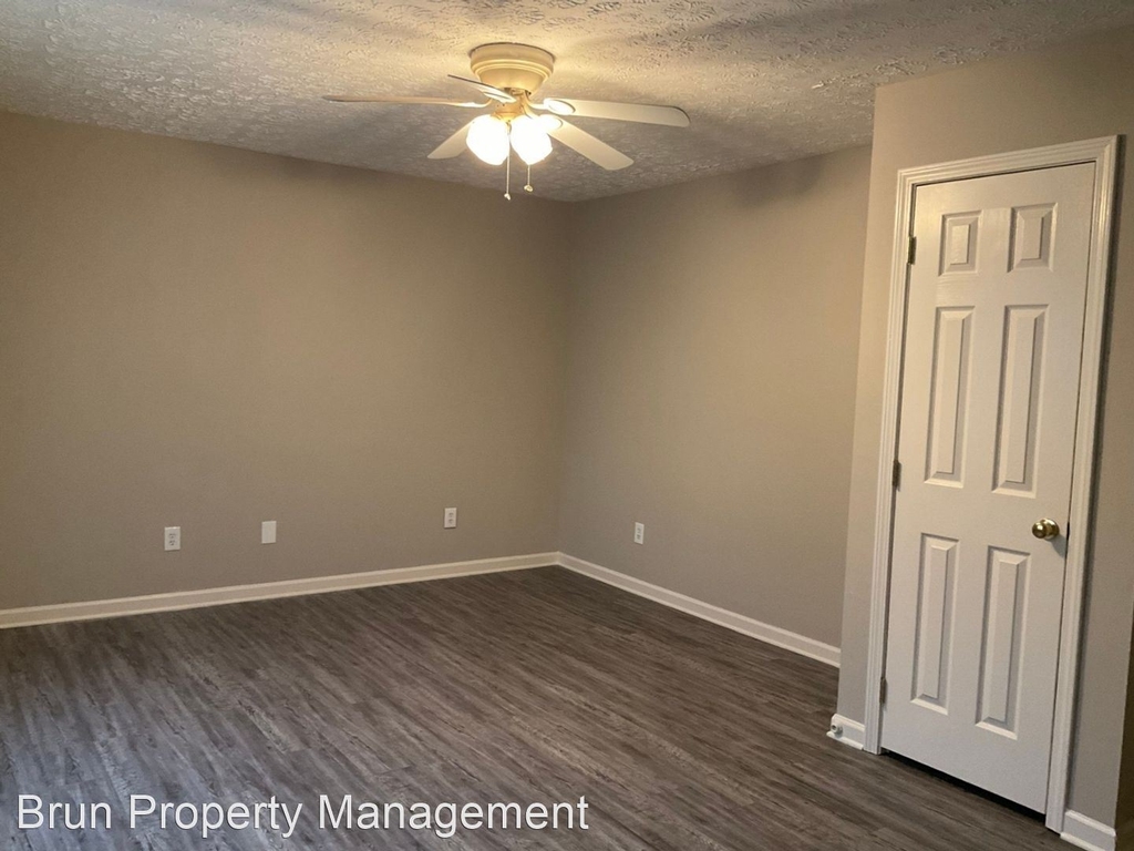 3505 Old Valley View Dr. Starview Townhomes - Photo 10