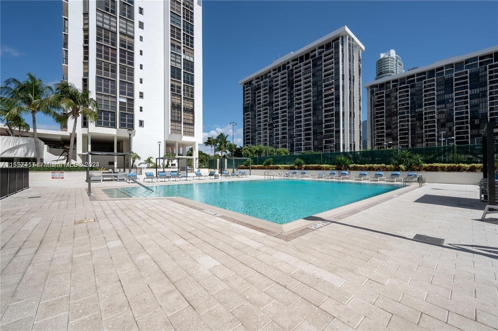 1925 Brickell Ave - Photo 8