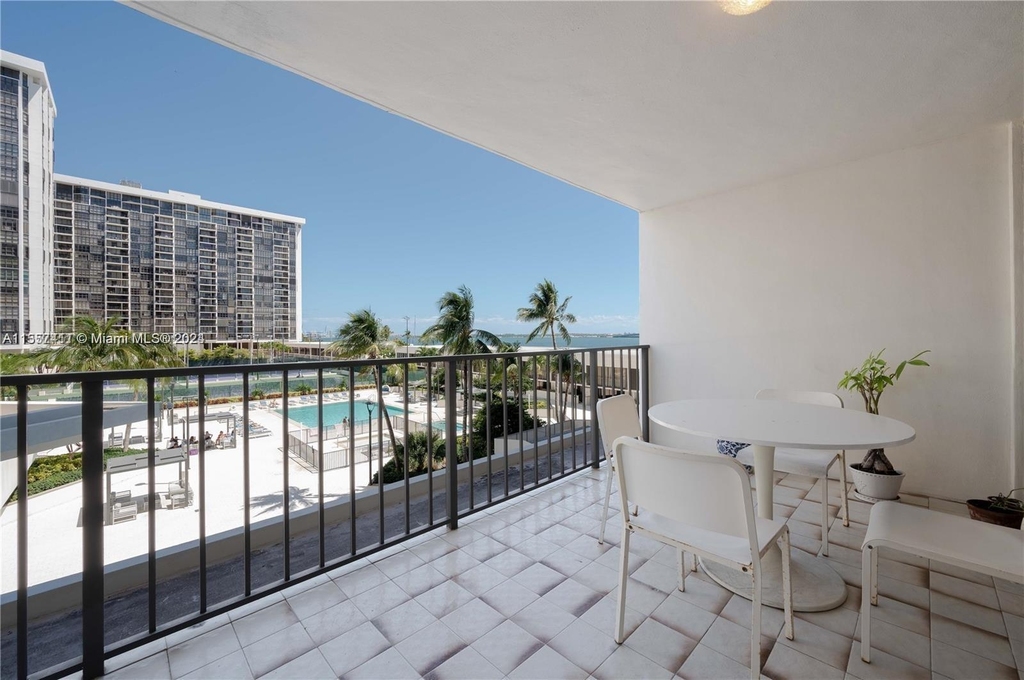 1925 Brickell Ave - Photo 19