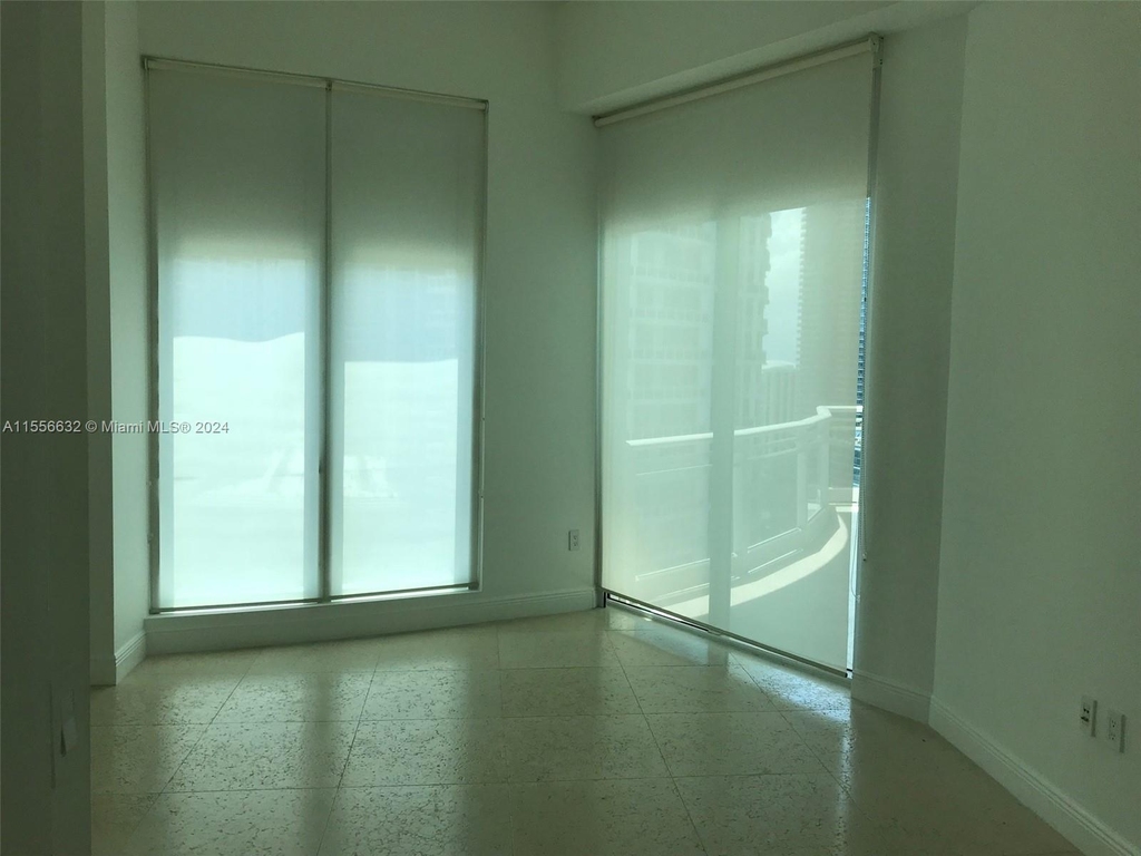 900 Brickell Key Blvd - Photo 20