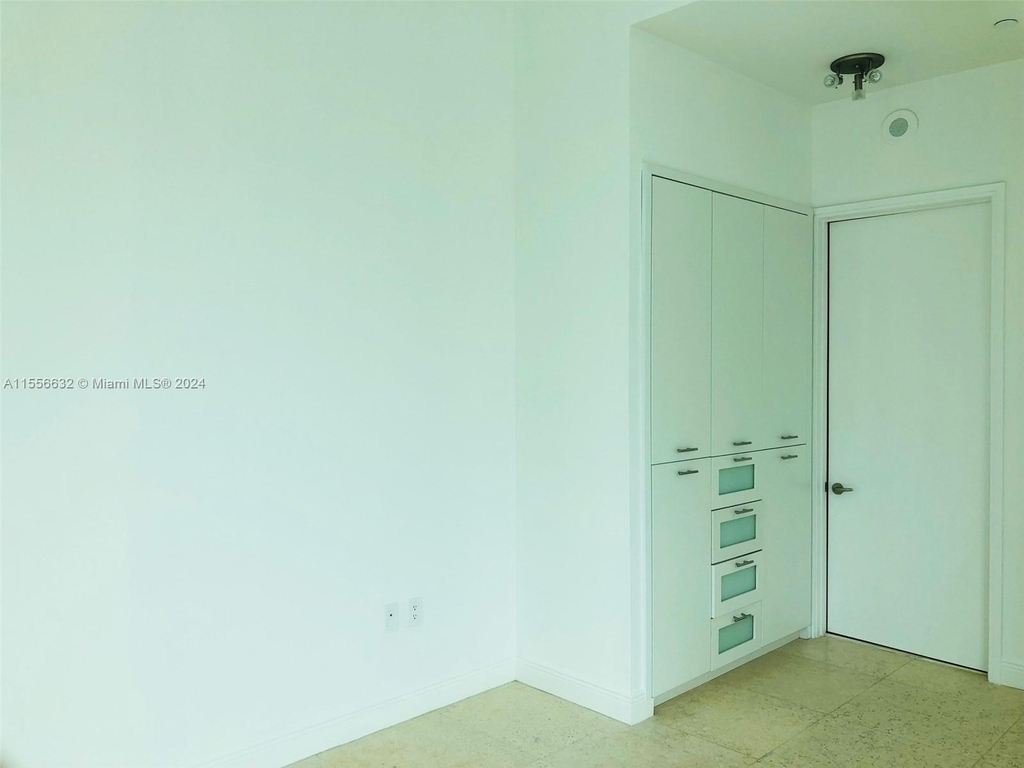 900 Brickell Key Blvd - Photo 27