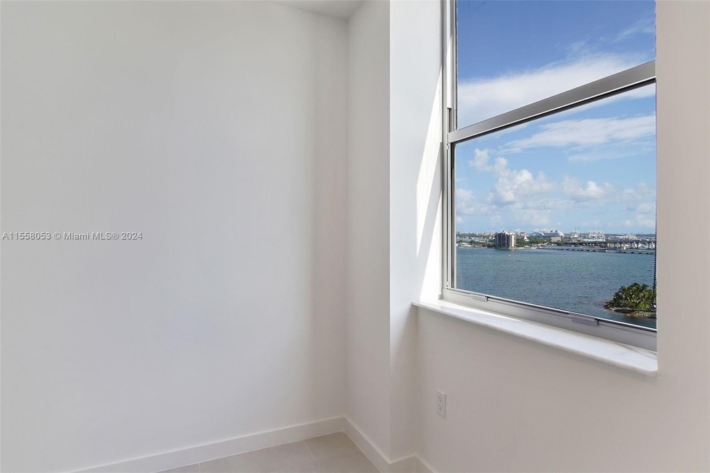 2150 N Bayshore Dr - Photo 26