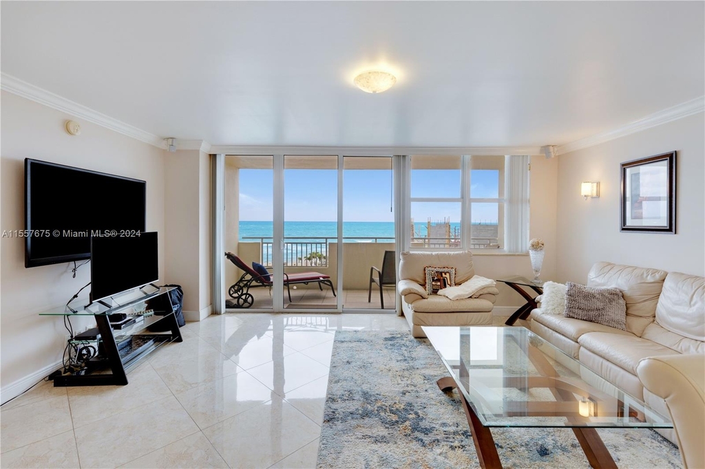 3180 S Ocean Dr - Photo 1