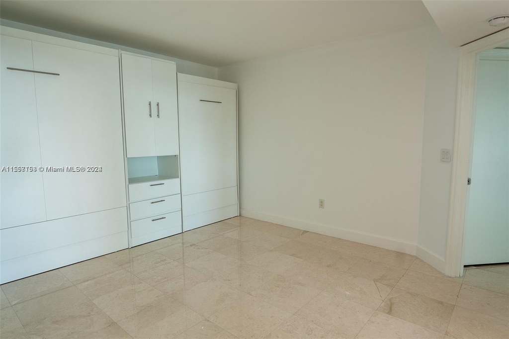 16500 Collins Ave - Photo 5