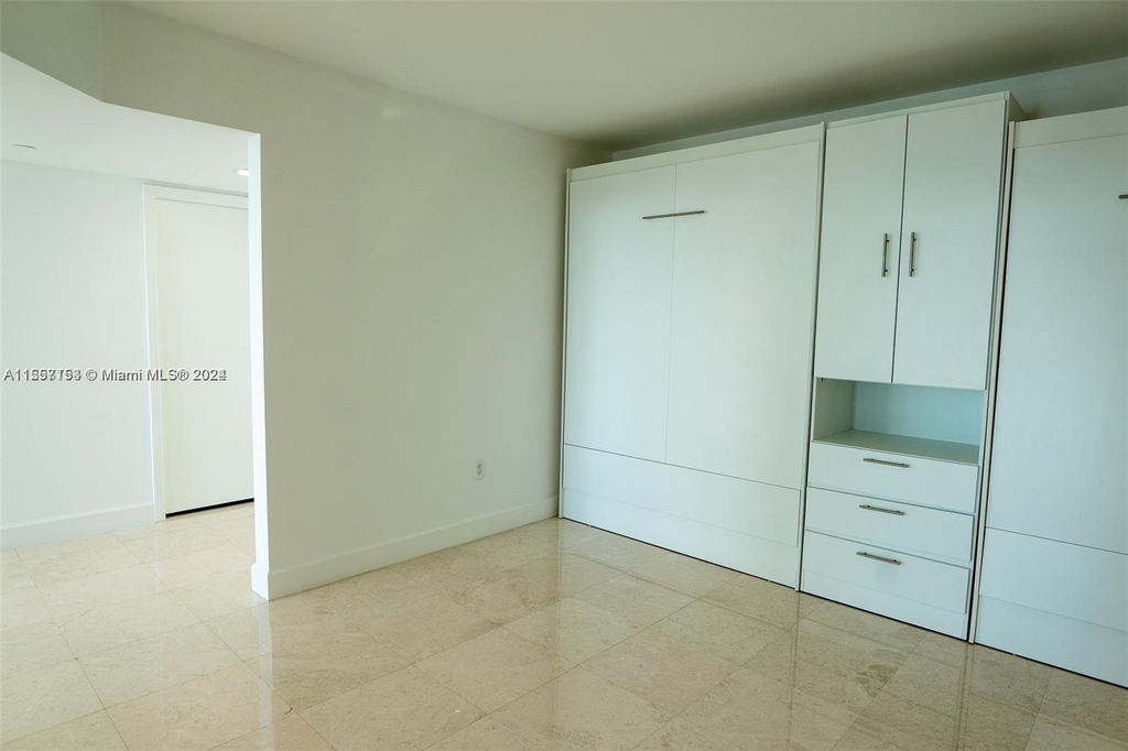 16500 Collins Ave - Photo 6