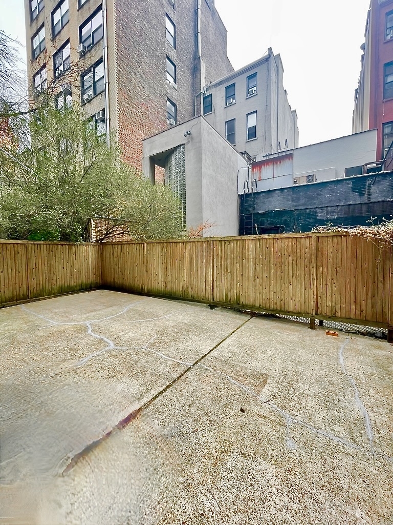 160 West 73rd Street - Photo 3