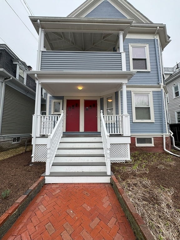 18 Walden St - Photo 2