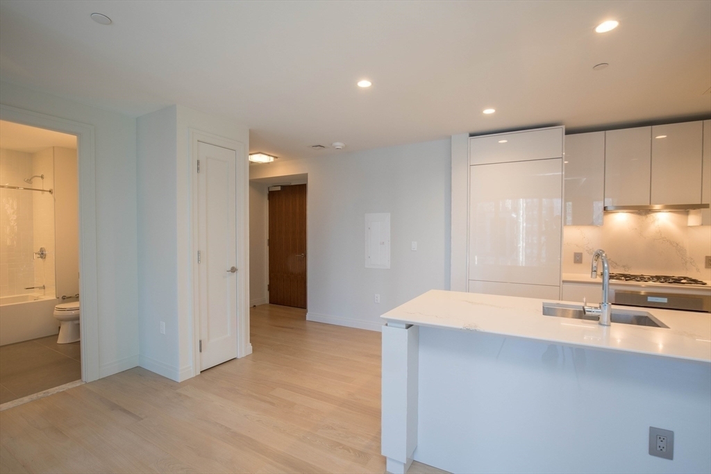 133 Seaport Blvd - Photo 10