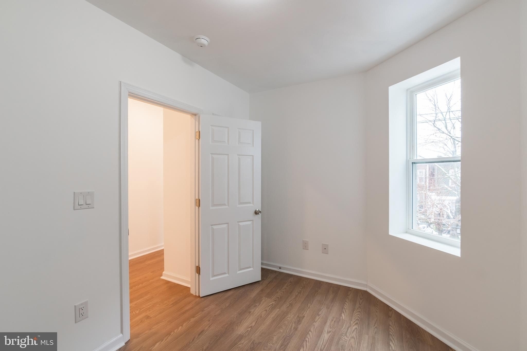 6110 Sansom Street - Photo 6