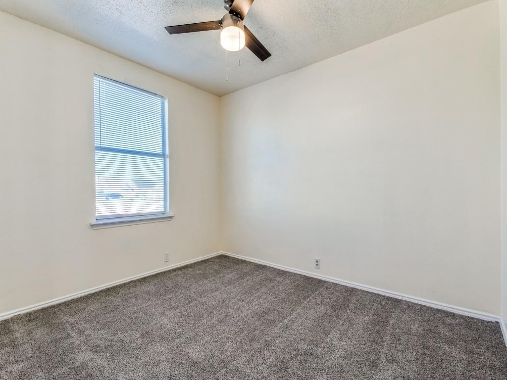 1501 Heritage Boulevard - Photo 5