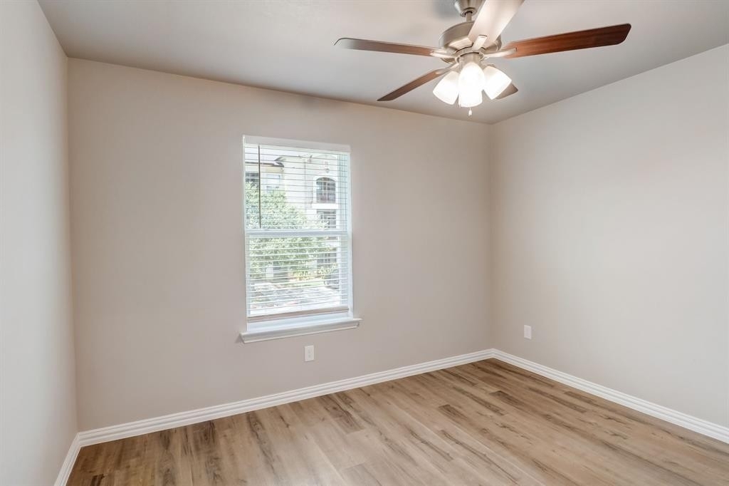 1053 W Golden Lane - Photo 3