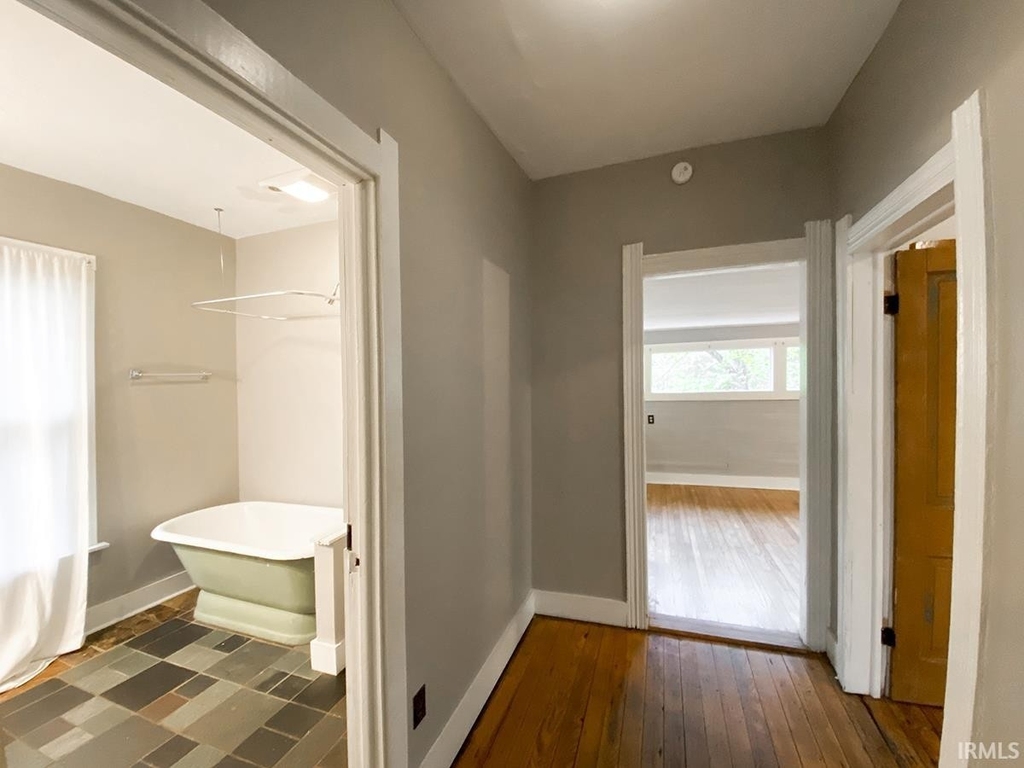 1003 W 11th Street - Photo 14