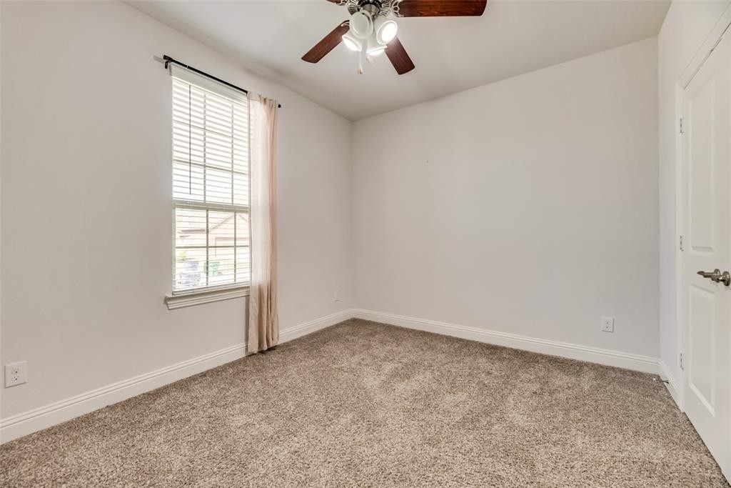 10813 Brownwood Place - Photo 12