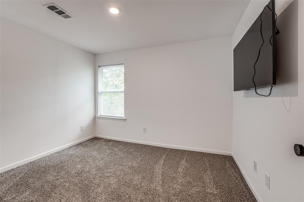 12721 Plummersville Street - Photo 17