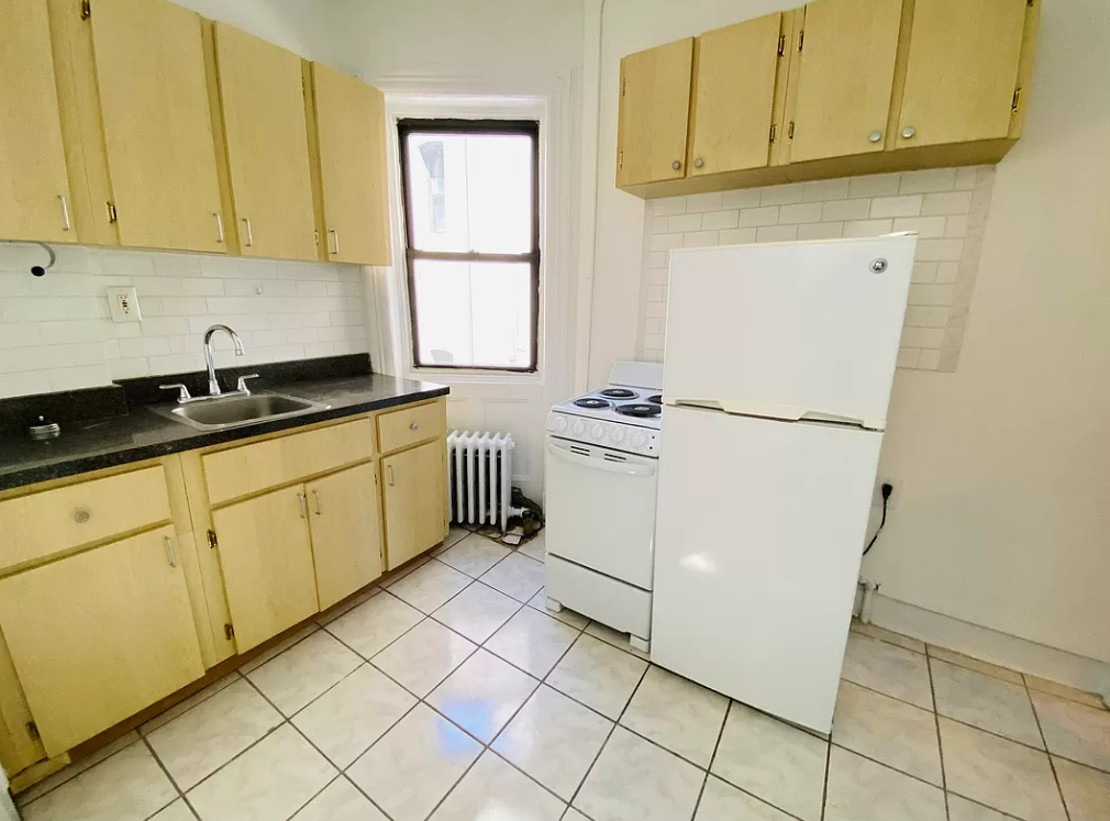 124 Macdougal Street - Photo 2