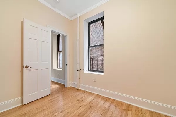 17 Greenwich Avenue - Photo 1