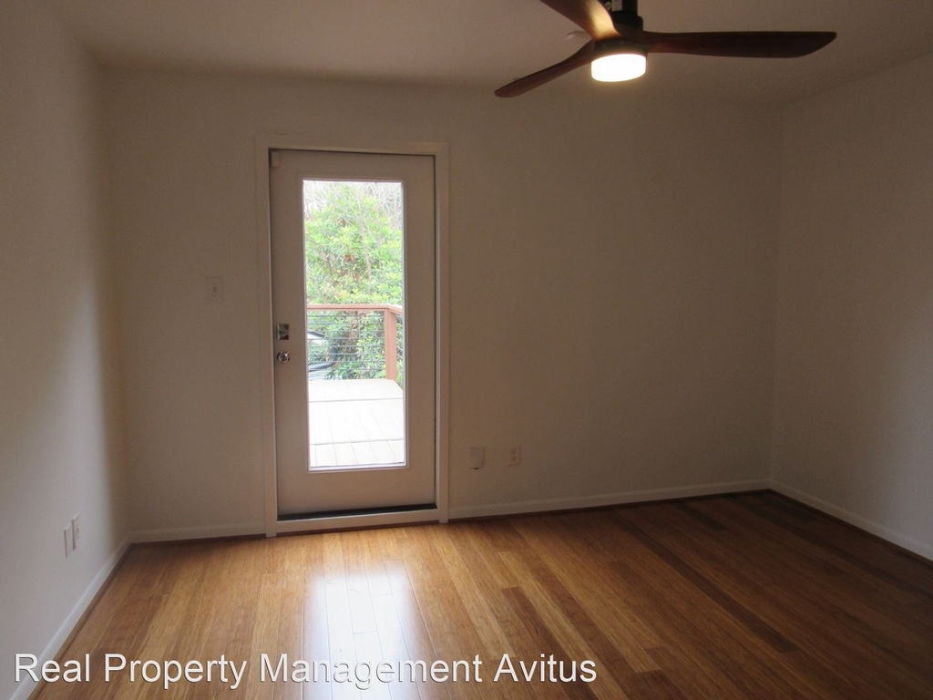 2403 Yupon Street - Photo 30