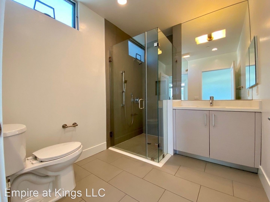 1232 N Kings Road - Photo 6