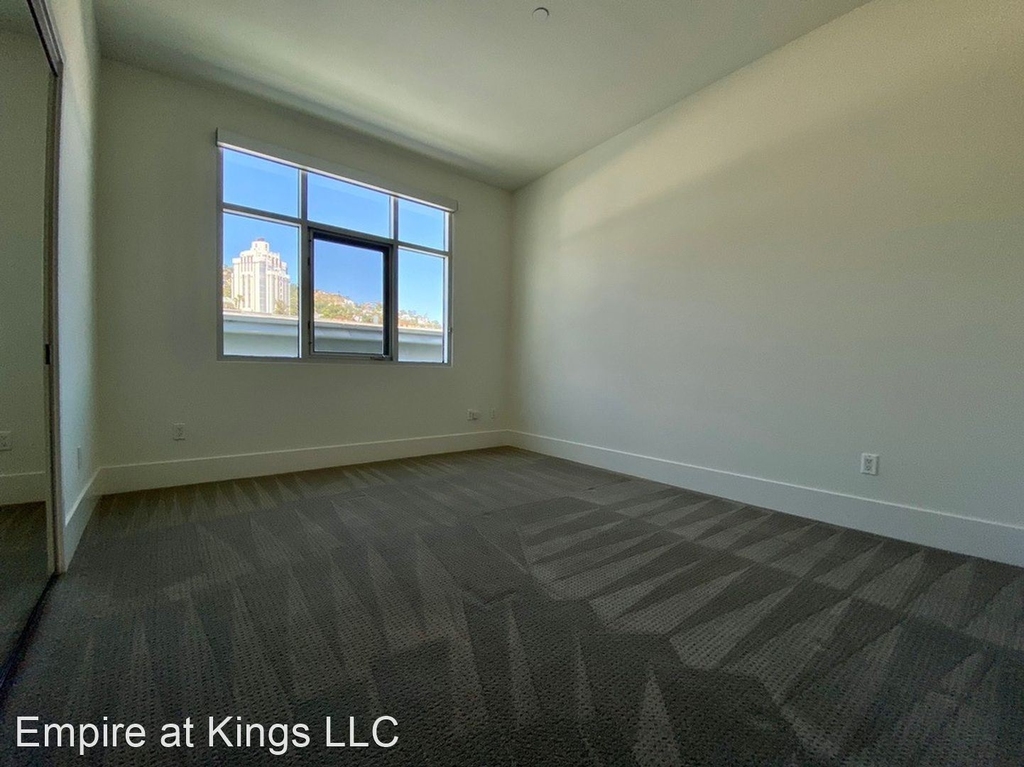 1232 N Kings Road - Photo 8