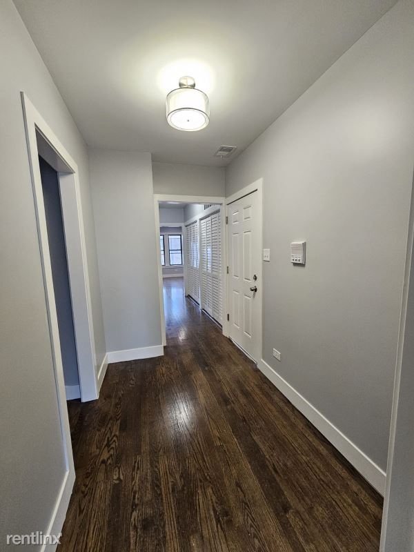 2644 W Pratt Unit 2 2 - Photo 2