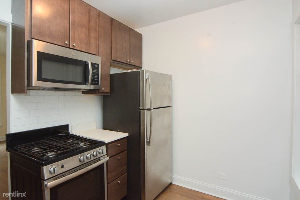 2639 N. Spaulding, Unit E-5 - Photo 2