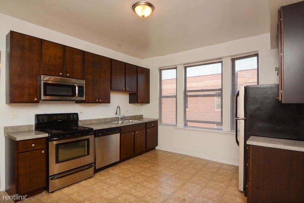 2325 N. Kedzie Boulevard, Unit 6 - Photo 2