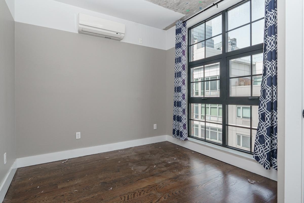 187 Kent Ave - Photo 6