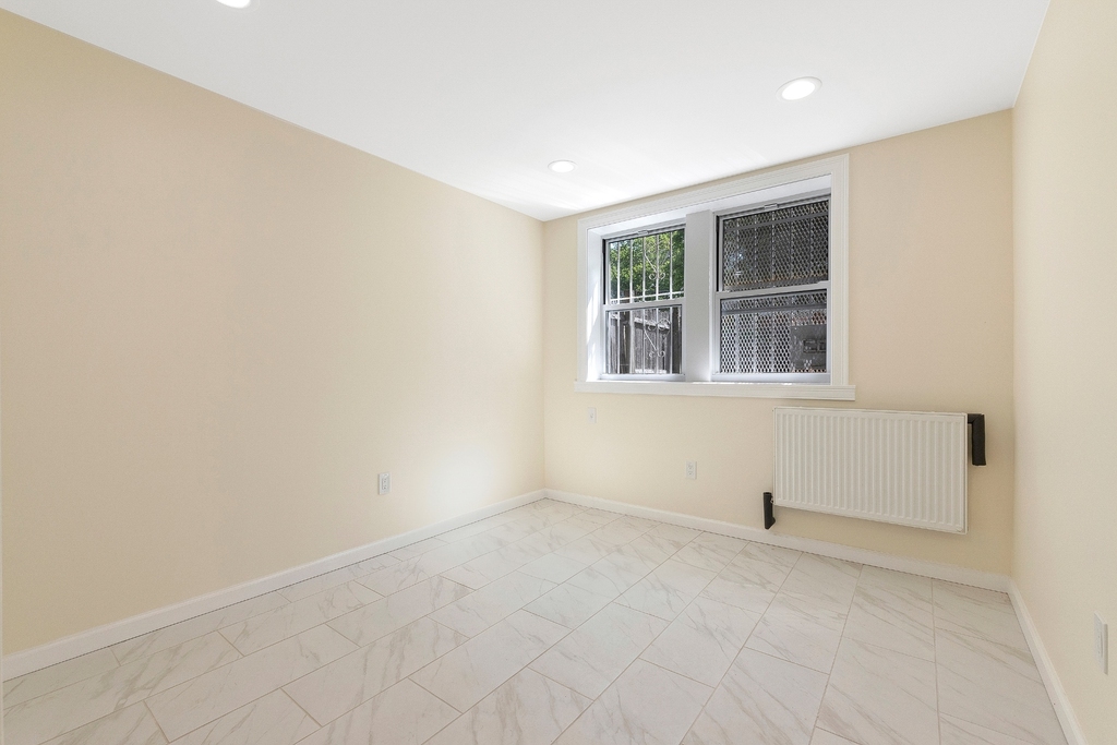 1343 East 54th Street - Photo 14