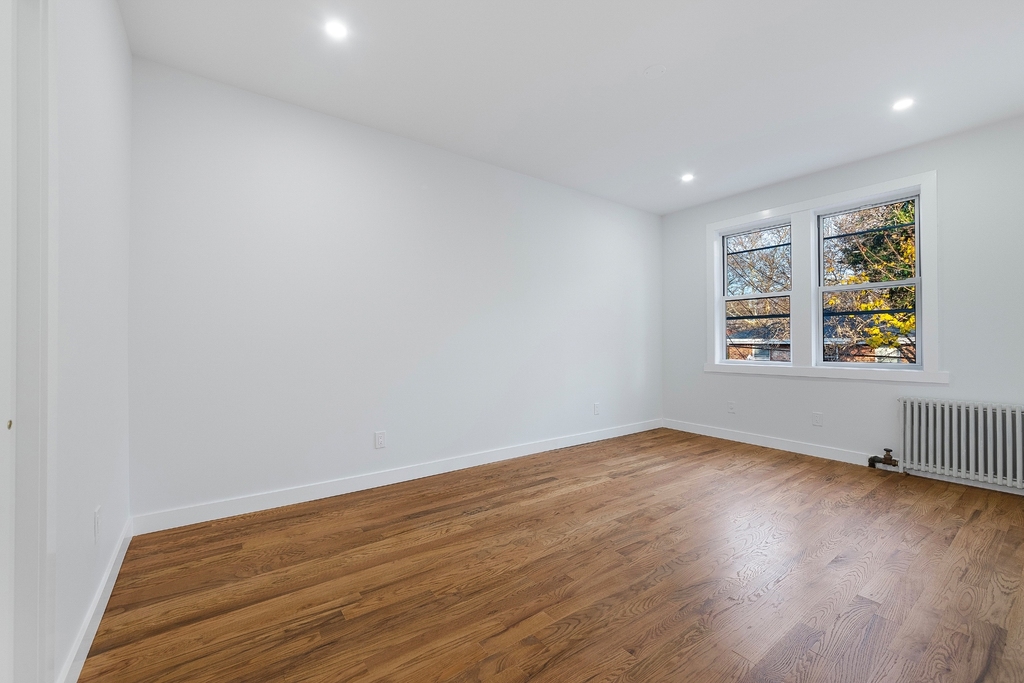 1343 East 54th Street - Photo 12