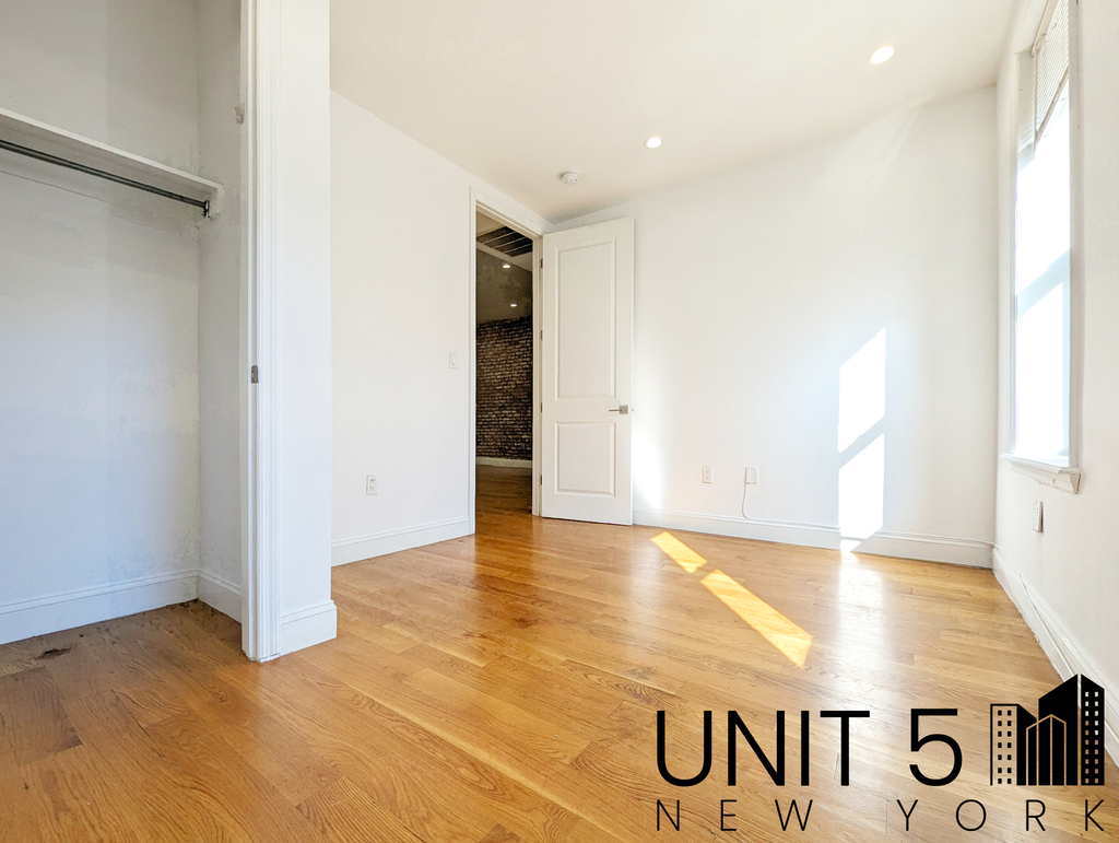 35 Furman Avenue - Photo 6