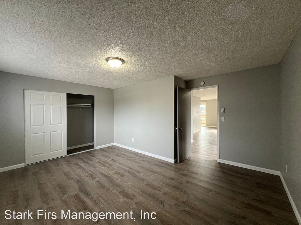 2135 Se 122nd Ave. - Photo 5