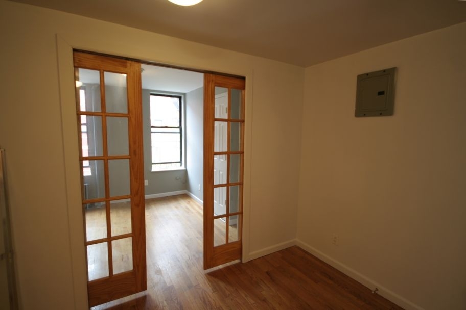 512 East 5th Street - Photo 5