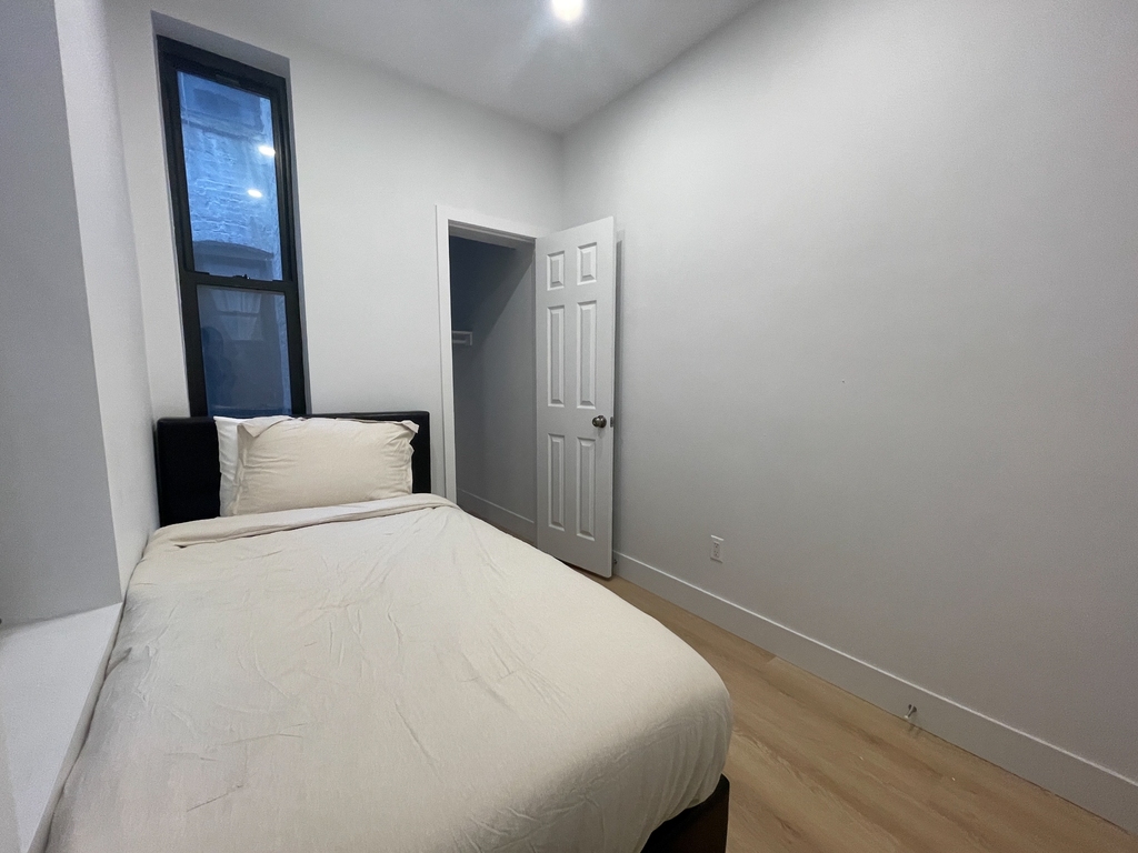 622 East 11th Street - Photo 4