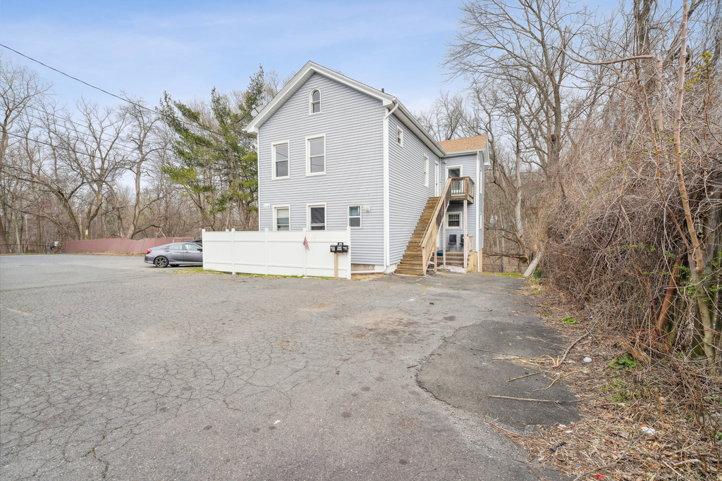 1323 Whalley Avenue - Photo 0