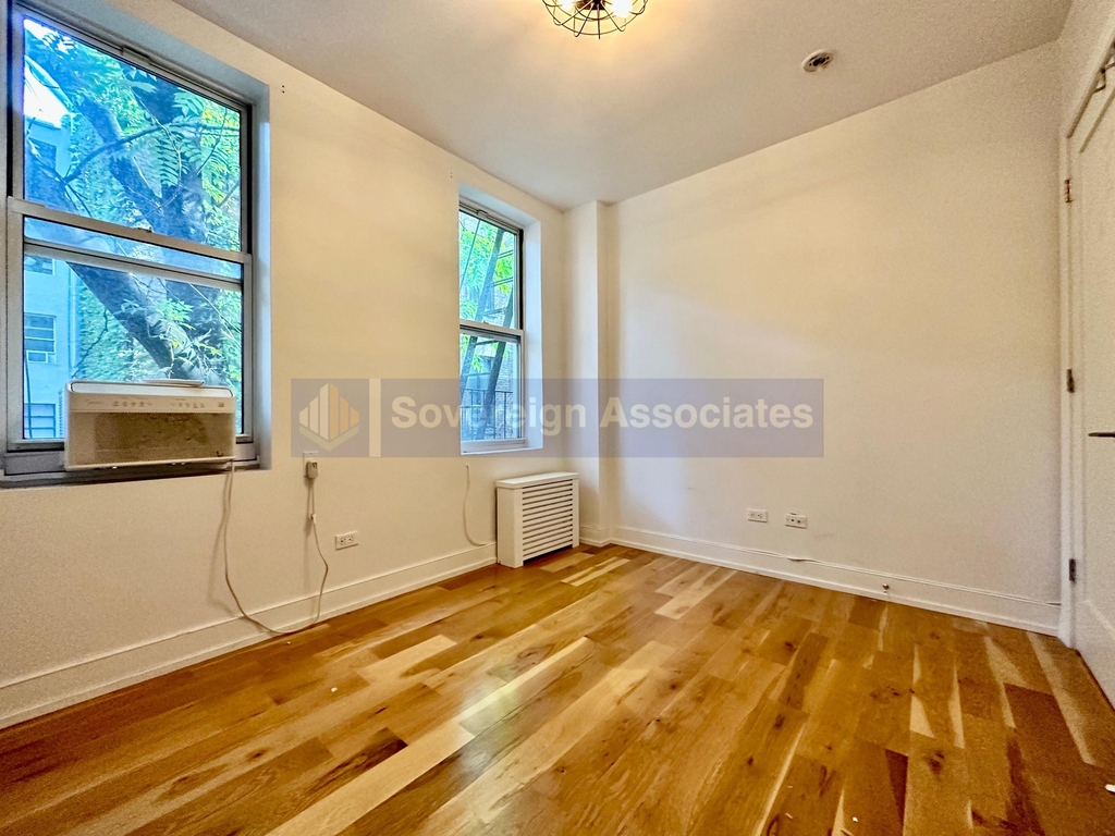 95 East 7th Street - Photo 5