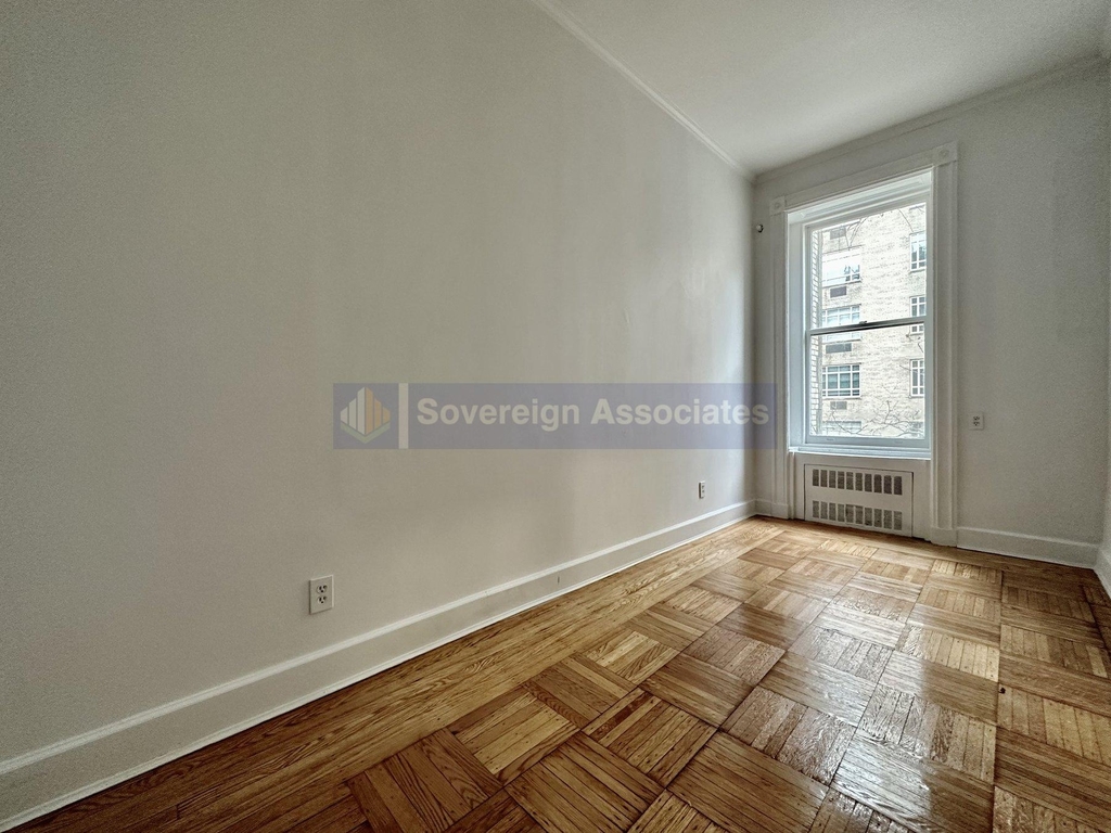 43 East 67th Street - Photo 5