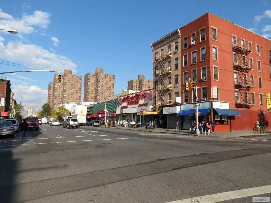 East 104th Street - Photo 11