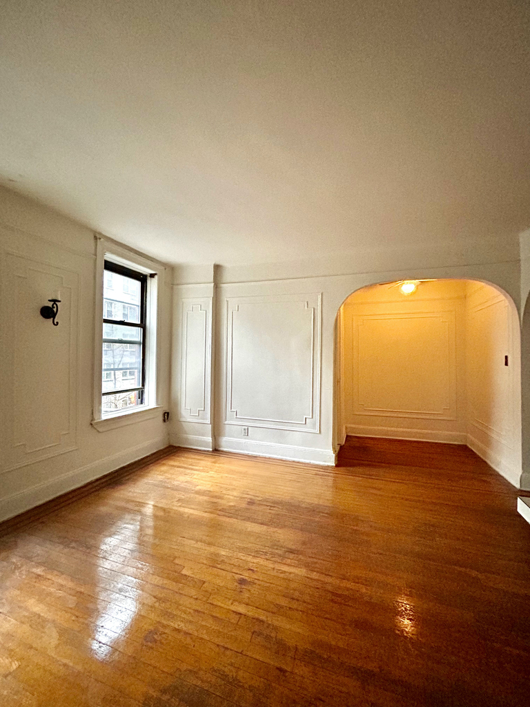 398 East 52th Street - Photo 0