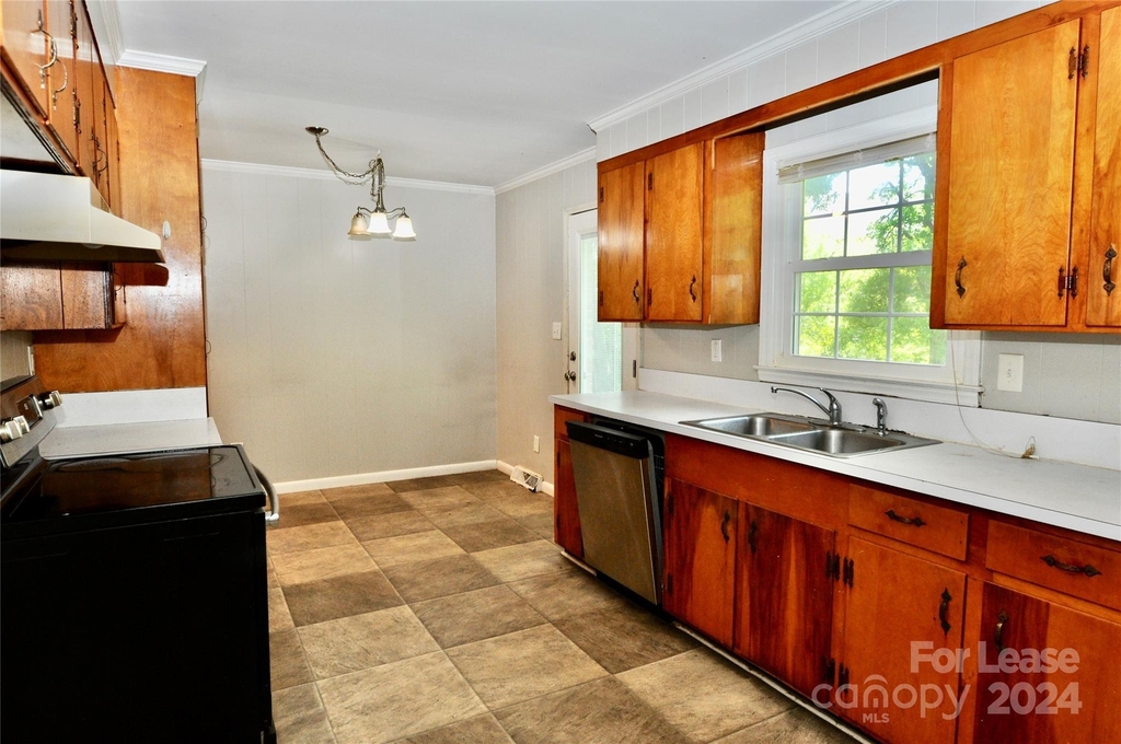 118 Kenmore Drive - Photo 7