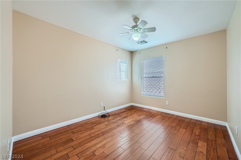 7454 Scottish Castle Avenue - Photo 16