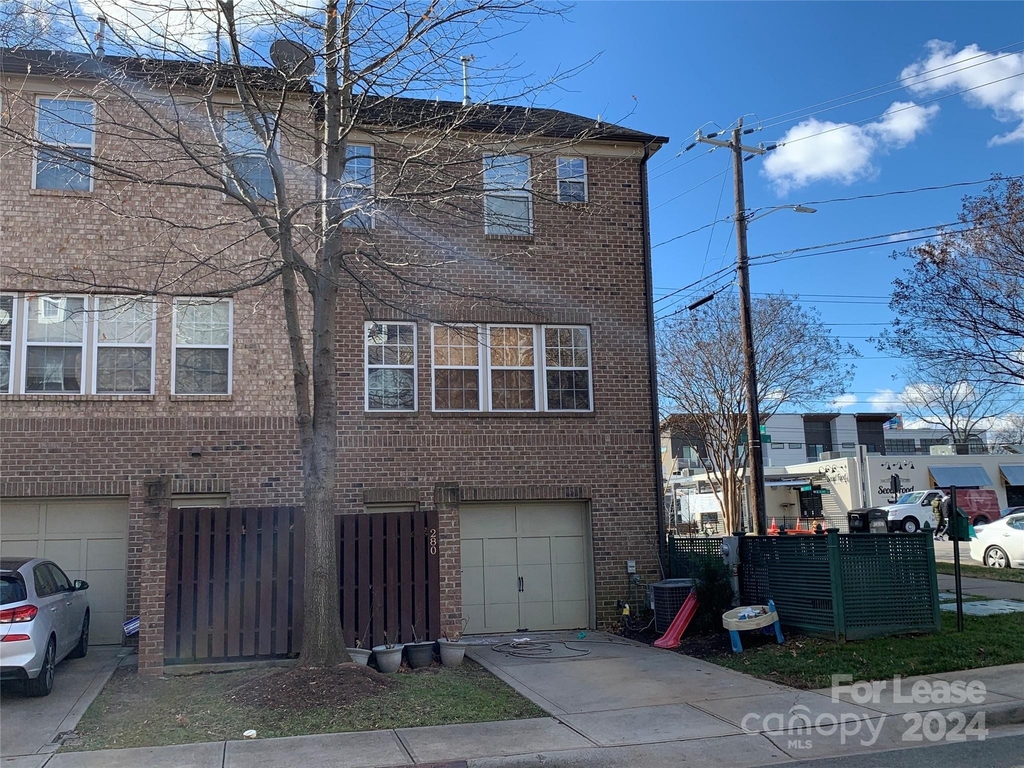 280 W Bland Street - Photo 1