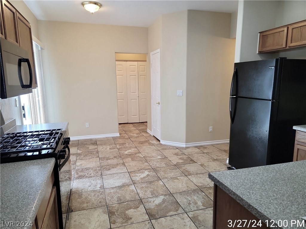 8465 Adams Valley Street - Photo 10