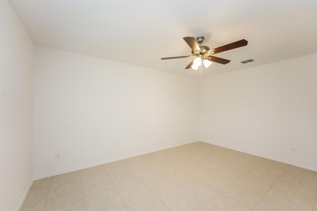 2994 Wallace Wells Court - Photo 4