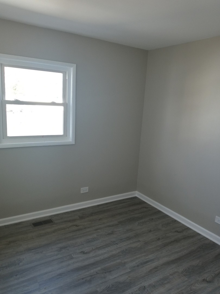 918 Miller Avenue - Photo 11