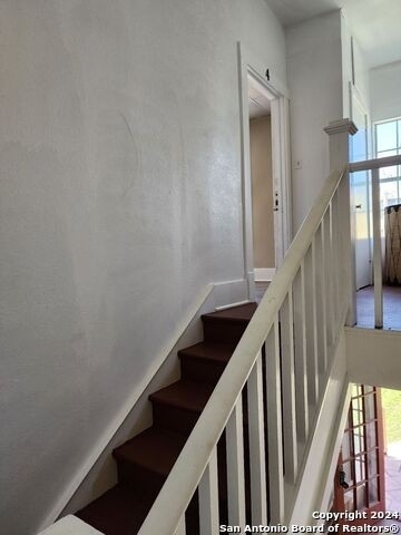 632 Rigsby Ave - Photo 2