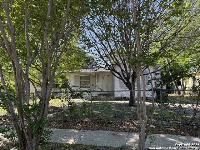 338 W Dickson Ave - Photo 0