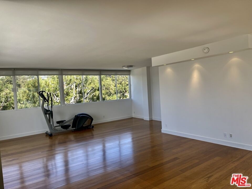 17368 W Sunset Blvd - Photo 2